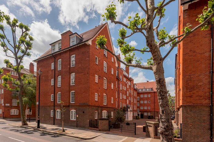 2 Bedroom Flat To Rent In John Islip Street, Millbank, London, SW1V