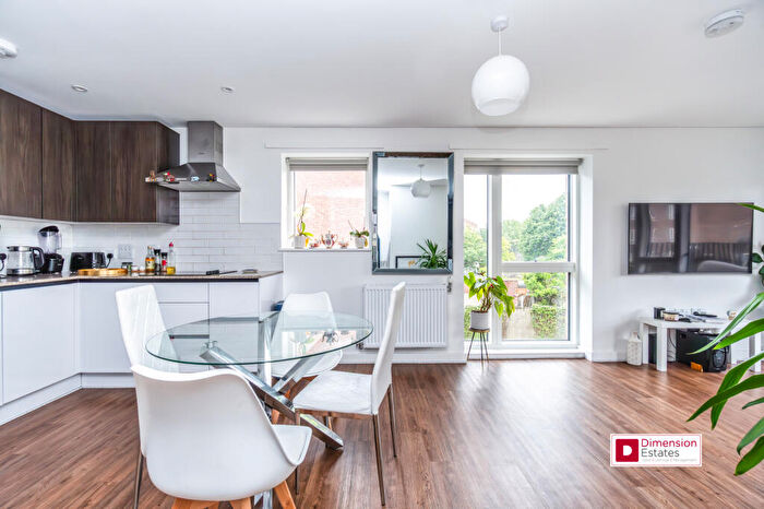 1 Bedroom Apartment To Rent In Talwin Street, Bromley By Bow, London, Greater London, E3