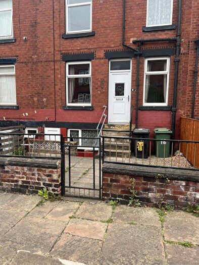 2 Bedroom Terraced House To Rent In Primrose Lane, Leeds, LS11