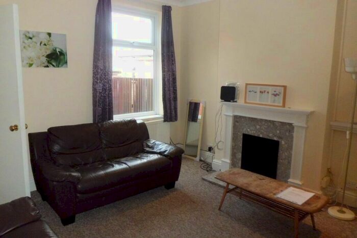 4 Bedroom House To Rent In Dartmouth Road, B29