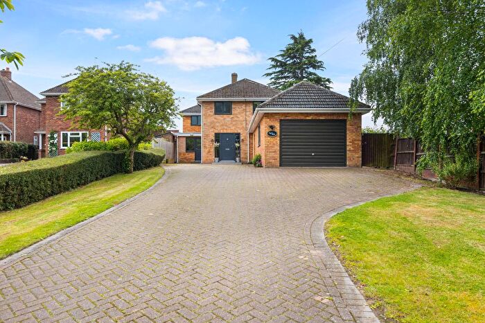 4 Bedroom Detached House For Sale In Battenhall Avenue, Worcester, WR5