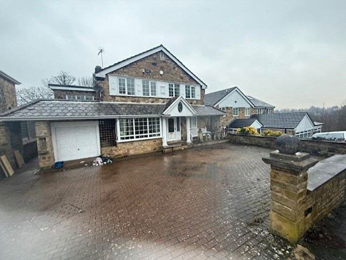 4 Bedroom Detached House For Sale In New Close Road, Shipley, BD18