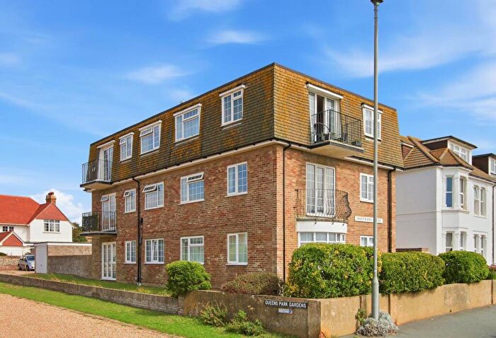 1 Bedroom Flat For Sale In Claremont Road, Seaford, BN25