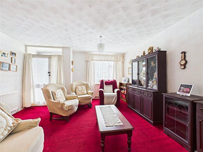 3 Bedroom End Of Terrace House For Sale In Rodney Road, Kingswood, Bristol, BS15