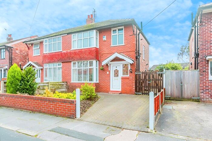 3 Bedroom Semi-Detached House To Rent In Endsleigh Road, Withington, Manchester, M20