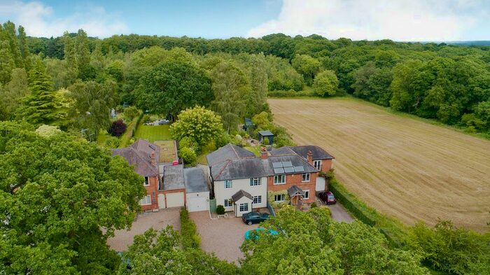 3 Bedroom Semi-Detached House For Sale In Roecliffe Road, Newtown Linford, LE12