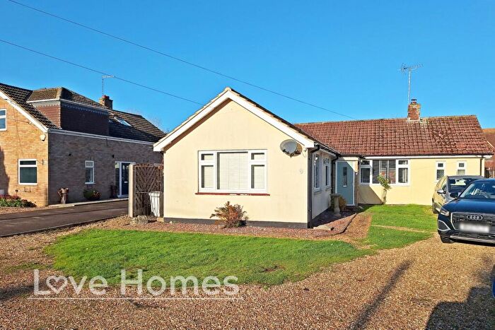 4 Bedroom Detached Bungalow For Sale In Newbury Lane, Silsoe, MK45