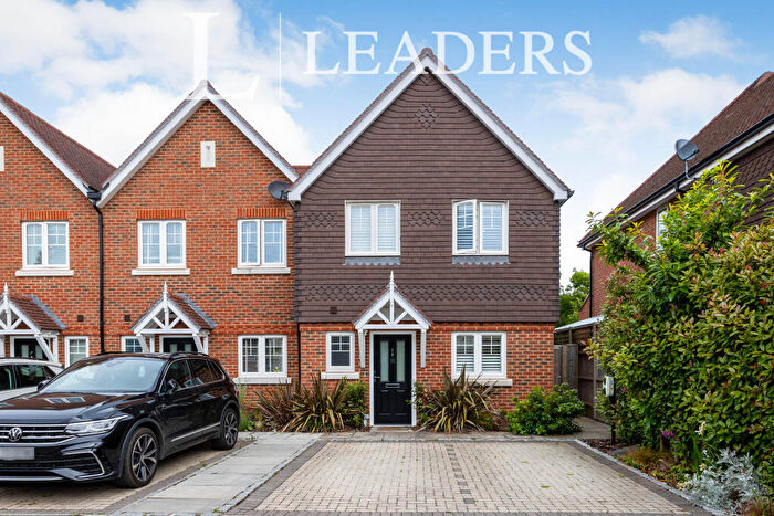 3 Bedroom Semi-Detached House To Rent In Alder Grove, Chilworth, GU4