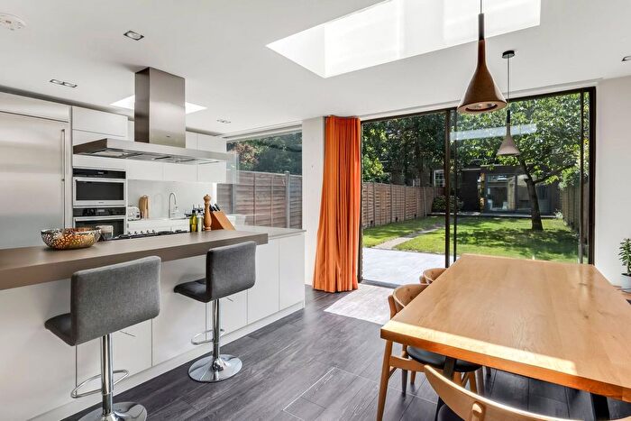 4 Bedroom Flat For Sale In Goldhurst Terrace, South Hampstead, London, NW6
