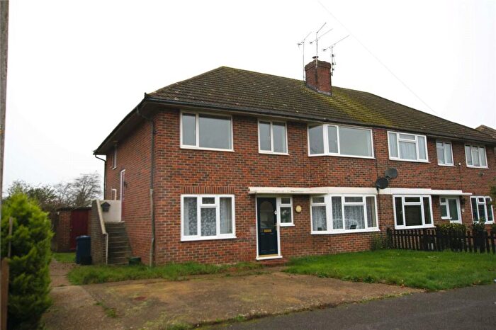 2 Bedroom Terraced House To Rent In Talbot Road, Farnham, Surrey, GU9