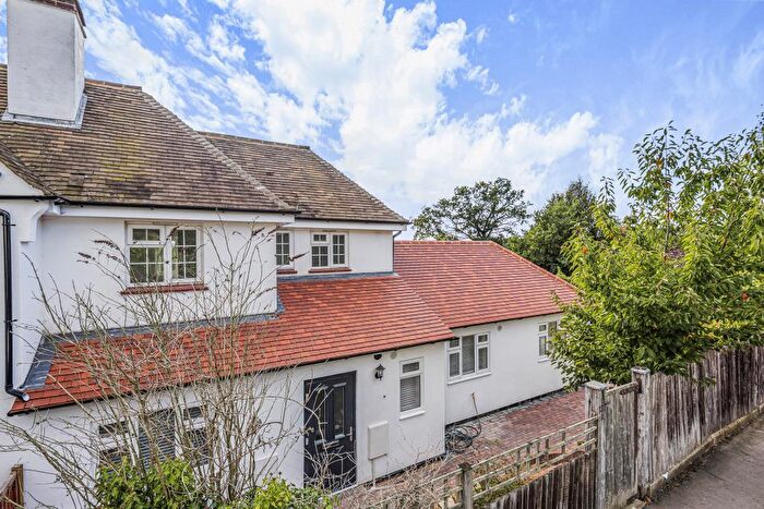 2 Bedroom Semi-Detached House To Rent In Divinity Road, East Oxford, OX4