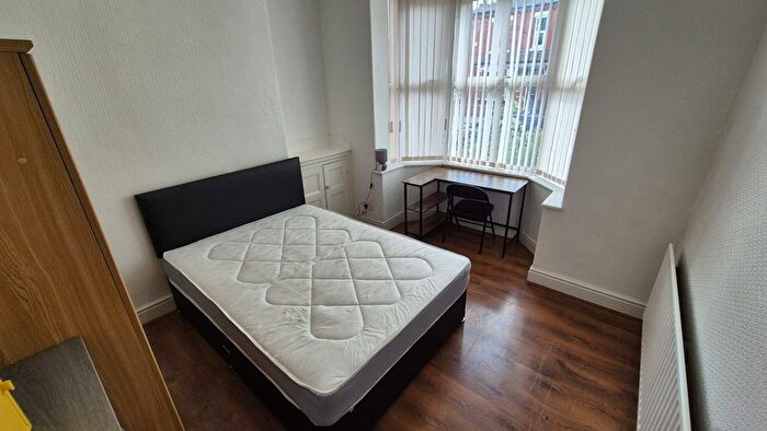 4 Bedroom Terraced House To Rent In Great Western Street, Manchester, M14