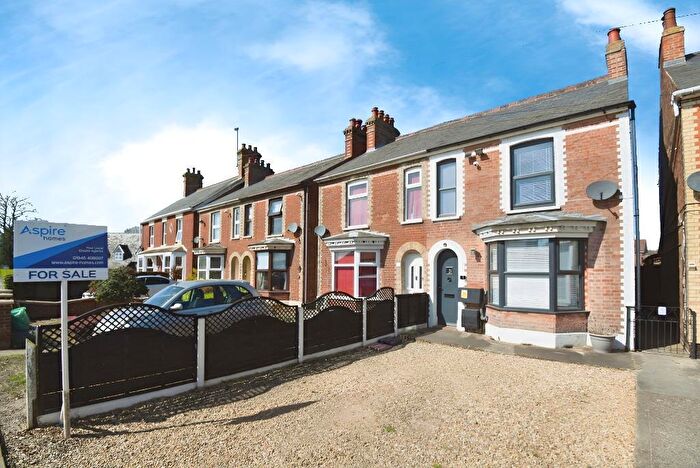 3 Bedroom Semi-Detached House For Sale In Station Road, Long Sutton, Spalding, Lincolnshire, PE12