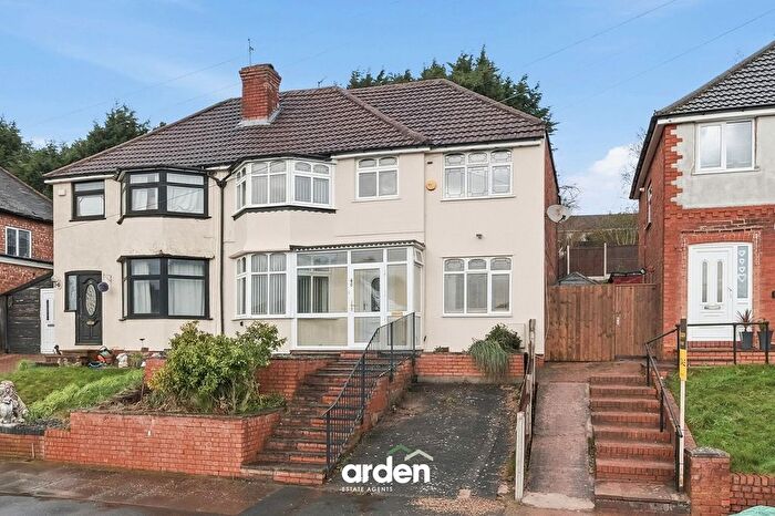 4 Bedroom Semi Detached House For Sale In Fairway, Northfield, B31