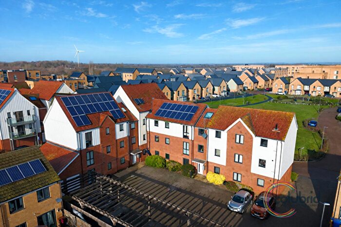 2 Bedroom Flat For Sale In Sunliner Way, South Ockendon, RM15