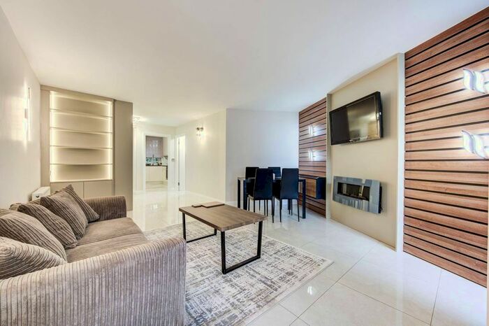 1 Bedroom Flat To Rent In Alder Lodge, Fulham, London, SW6