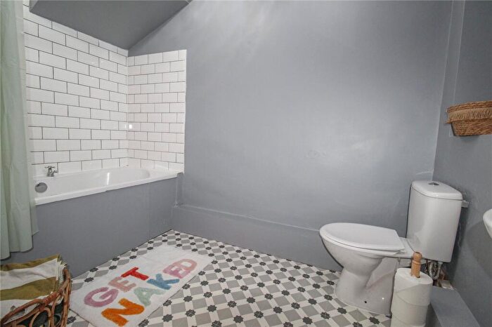3 Bedroom Terraced House For Sale In Whiterow Park, Trowbridge, BA14