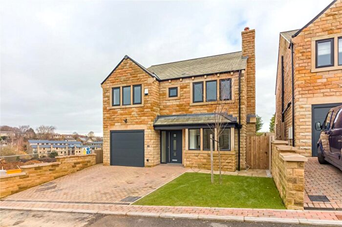 4 Bedroom Detached House For Sale In West Nab View, Meltham, Holmfirth, HD9