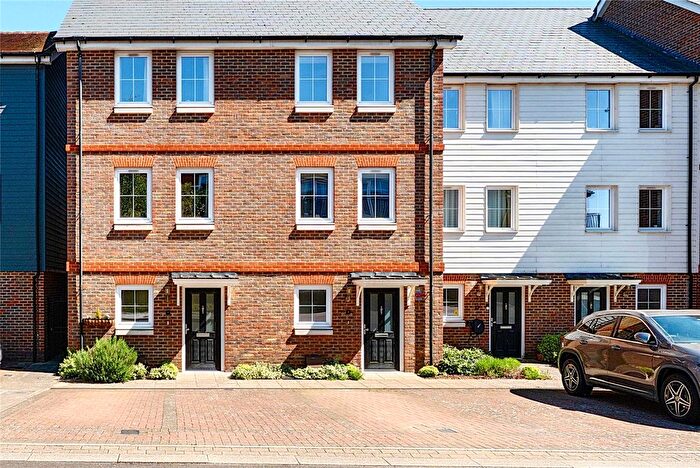 3 Bedroom End Of Terrace House For Sale In Mere Road, Dunton Green, Sevenoaks, Kent, TN14