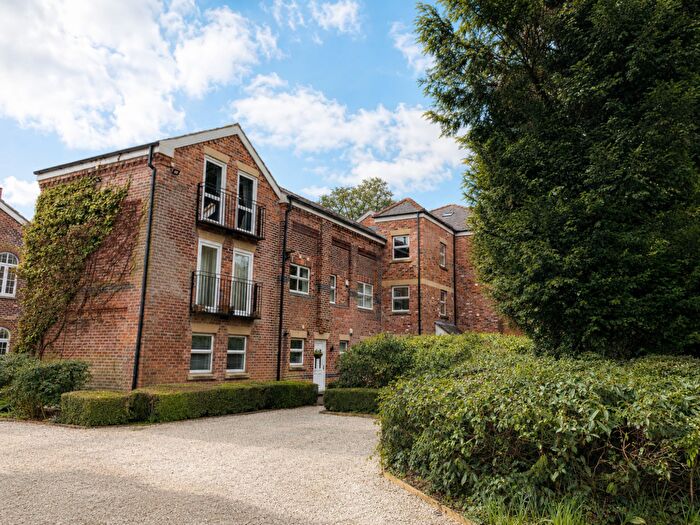 2 Bedroom Flat For Sale In Torkington Road, Hazel Grove, SK7