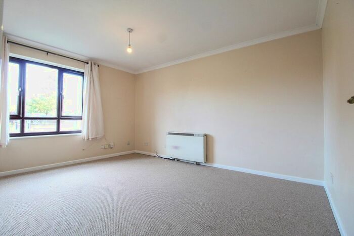 2 Bedroom Flat To Rent In Bidwell Close, Letchworth Garden City SG6