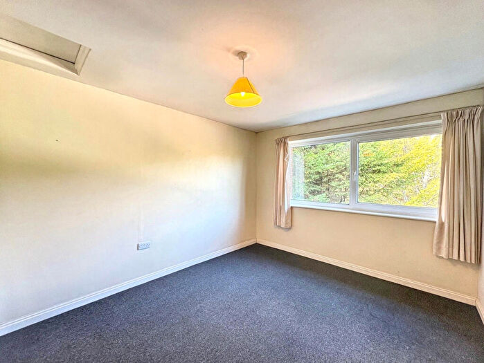 1 Bedroom Flat To Rent In Nelric House, SO17
