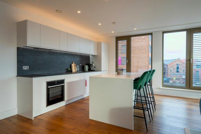 2 Bedroom Flat To Rent In Ryedale House, - Piccadilly, York, YO1