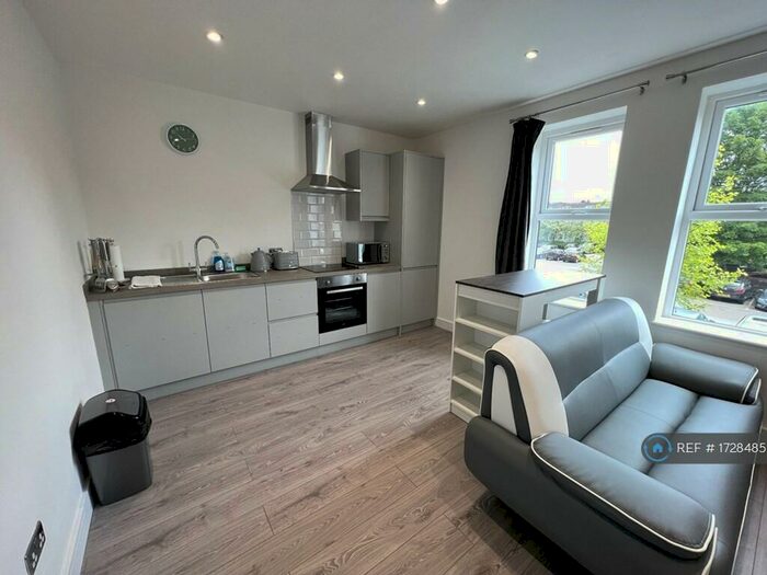 1 Bedroom Flat To Rent In Sakina House, Manchester, M20