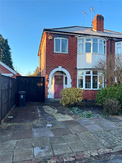 3 Bedroom Semi Detached House For Sale In Wyndale Road, Leicester, Leicestershire, LE2