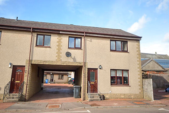 2 Bedroom Flat To Rent In Queen Street, Stonehouse, ML9