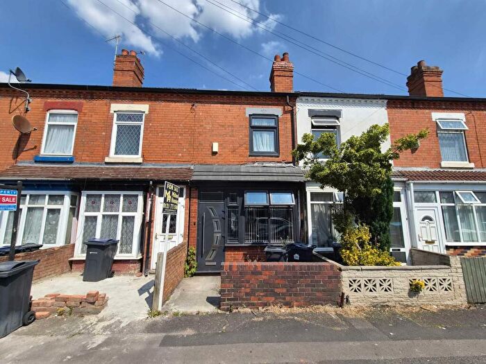 3 Bedroom Terraced House For Sale In Solihull Road, Sparkhill, B11