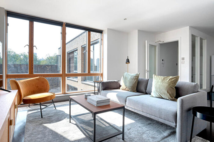 2 Bedroom Apartment To Rent In Drysdale Street, London, N1