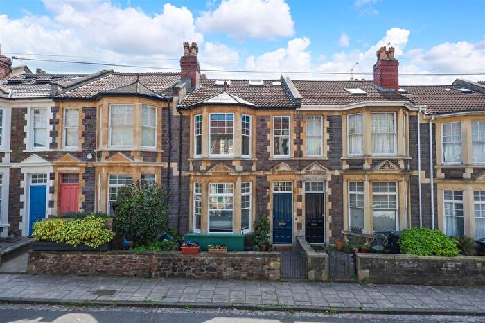 5 Bedroom Terraced House For Sale In St. Edwards Road, Bristol, BS8