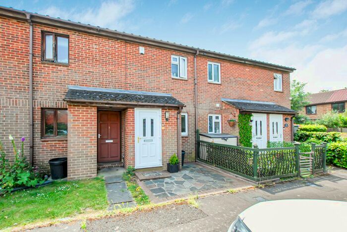 1 Bedroom Terraced House To Rent In Newcourt, Cowley, Uxbridge, UB8