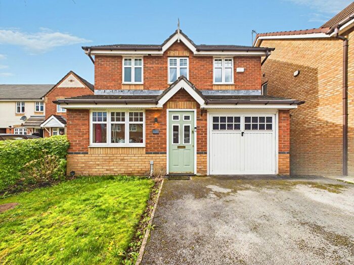 3 Bedroom Detached House To Rent In Dartington Road, Platt Bridge, Wigan, WN2