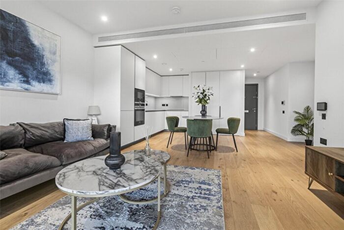 1 Bedroom Apartment To Rent In Koa House, SW11