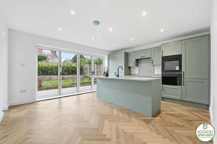 2 Bedroom Bungalow For Sale In Denefield Close, Stockport, SK6