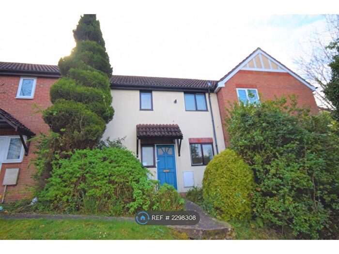 2 Bedroom Terraced House To Rent In Knole Lane, Bristol, BS10