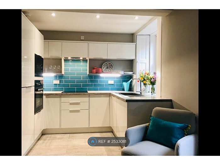 2 Bedroom Flat To Rent In Morton Street, Edinburgh, EH15