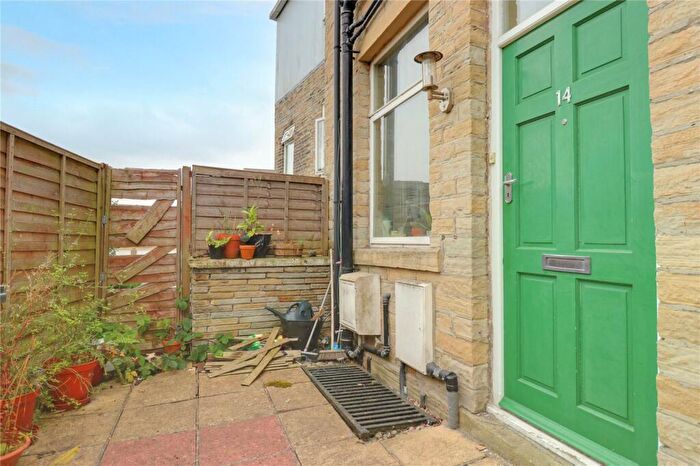 3 Bedroom Terraced House For Sale In High Street, Idle, Bradford, West Yorkshire, BD10