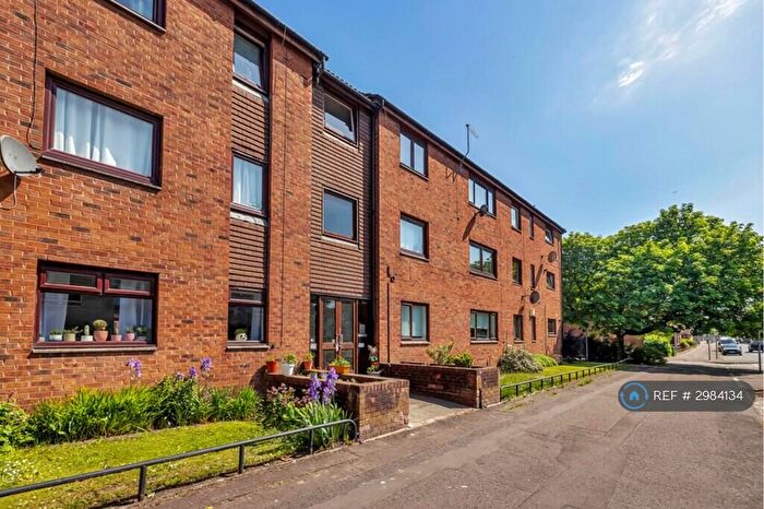 2 Bedroom Flat To Rent In Dumbarton Road, Glasgow, G14