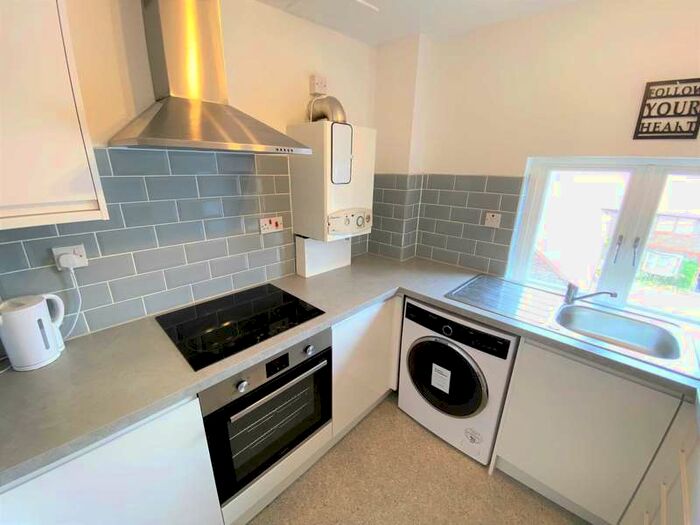 2 Bedroom Apartment To Rent In Beckett Mews, Canterbury, CT2
