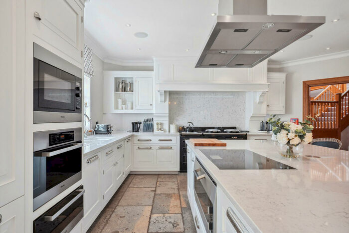 7 Bedroom Detached House For Sale In Pachesham Park, Leatherhead, KT22