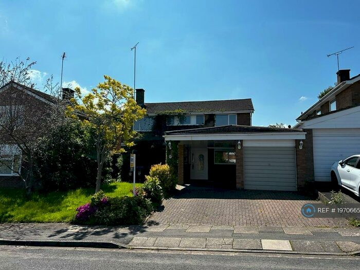 4 Bedroom Detached House To Rent In Oxley Drive, Coventry, CV3