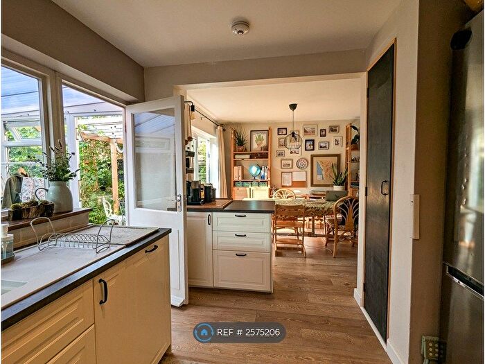 4 Bedroom Semi-Detached House To Rent In Sandford Close, Wivenhoe, Colchester, CO7