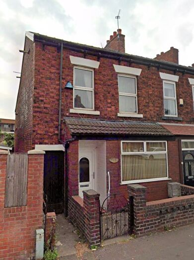 3 Bedroom End Of Terrace House For Sale In Denton Road, Audenshaw, Manchester, M34