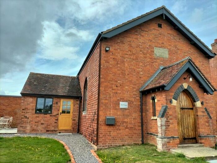 2 Bedroom Cottage To Rent In Chapel, Huntley Road, Gloucester, GL19