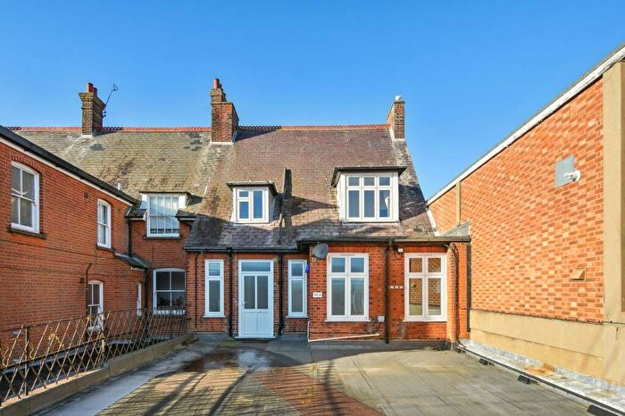 3 Bedroom Flat To Rent In Hamilton Road, Felixstowe, IP11