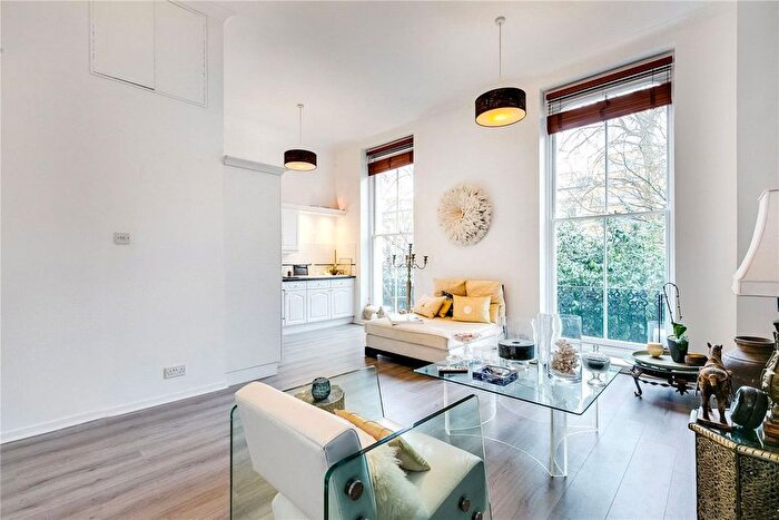 1 Bedroom Flat For Sale In Porchester Square, Notting Hill, W2