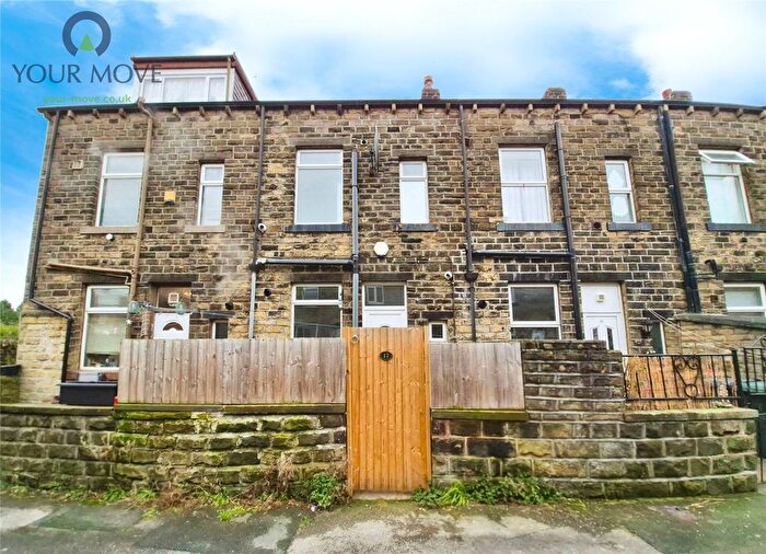 3 Bedroom Terraced House To Rent In Oxford Street, Keighley, West Yorkshire, BD21